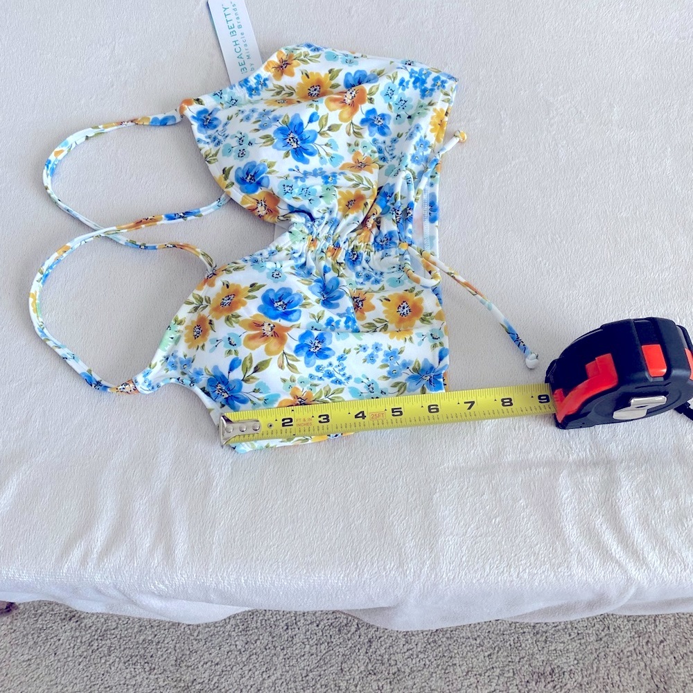 Beach Betty Bikini Top with Slimming control Cinch-Front. NWT SZ. Small - Picture 11 of 12